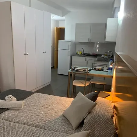 Mhc Arenales Hotell