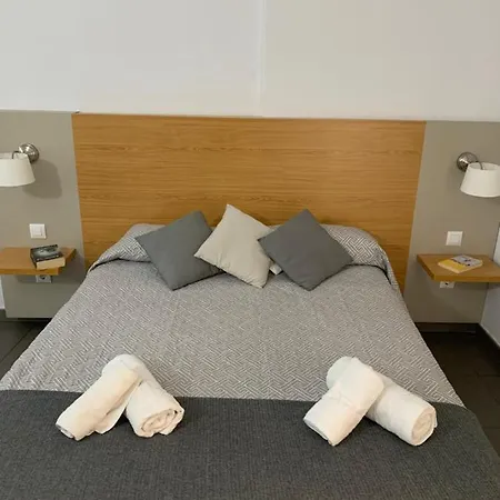 Mhc Arenales Hotell